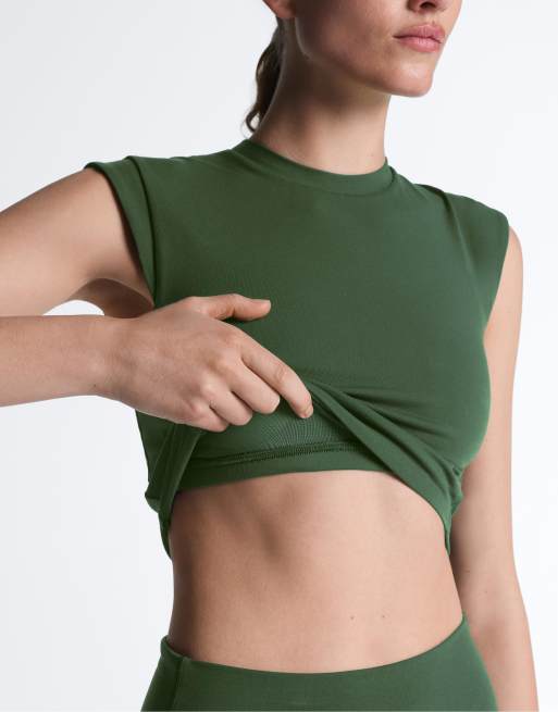 OYSHO Evermove sleeveless tank top in green, 4 of 4