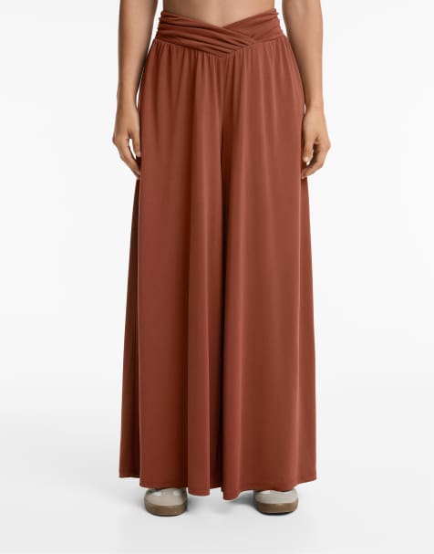 OYSHO Extra wide floaty v-cut waist trousers with modal in brown tile red