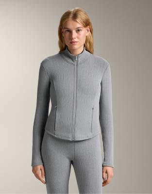 OYSHO - Extrem warme, langärmlige Jacke aus Funktionsmaterial in Grau meliert mit Flechtdesign