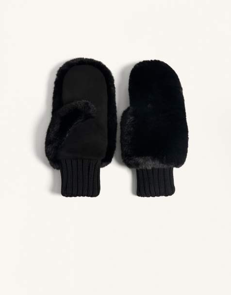 OYSHO Faux fur mittens with elasticated cuffs in black - view 1