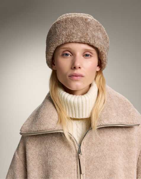 OYSHO Faux-shearling hat in mink melange - view 1