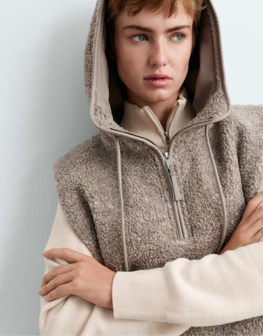 OYSHO Faux-shearling hooded gilet in mink melange, 3 of 6