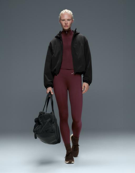 OYSHO Fellex® volcanic technical padded boxy jacket in black, 2 of 5