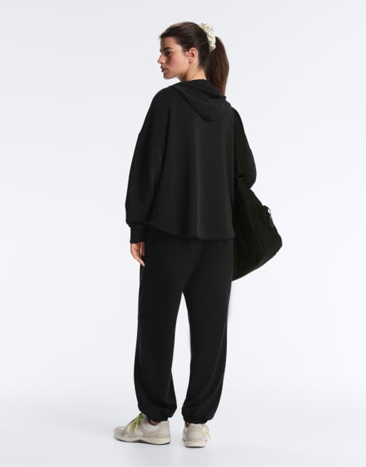 Oysho - Felpa morbida al tatto nera con zip in misto modal, 4 di 4