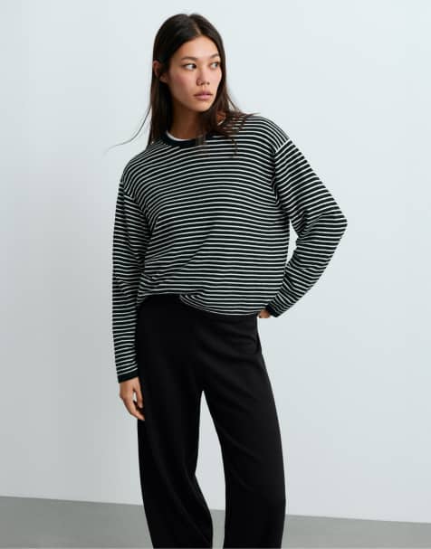OYSHO Fine-knit striped jumper in black - view 1