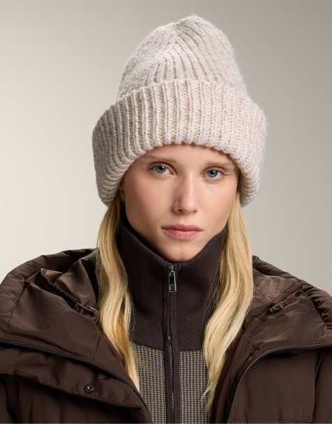 OYSHO Flecked knit beanie in soft mink - view 1