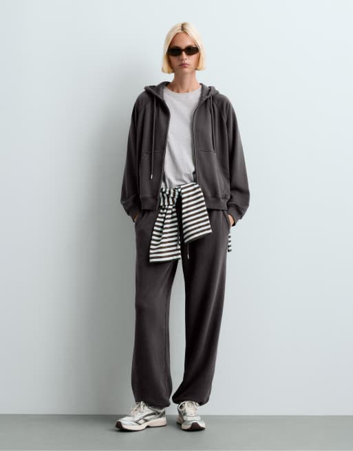 OYSHO Fleece-Kapuzenpullover aus Baumwollmix mit Reißverschluss in dunklem Anthrazit, 2 von 6