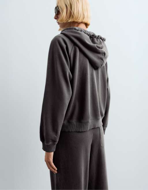 OYSHO Fleece-Kapuzenpullover aus Baumwollmix mit Reißverschluss in dunklem Anthrazit, 4 von 6