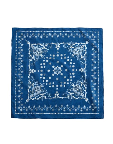 OYSHO – Gemustertes Bandana aus 100% Baumwolle in Blau - view 1