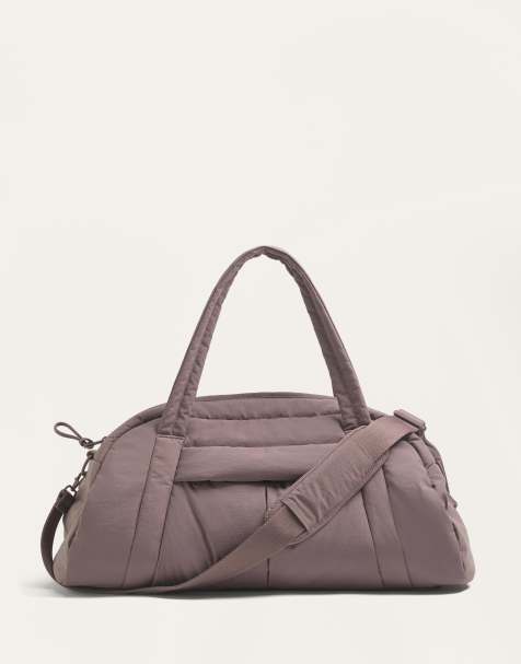 OYSHO – Gepolsterte Sporttasche aus Funktionsmaterial in Malve - view 1
