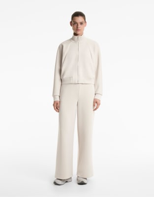 OYSHO - Gerade geschnittene, gestreifte Hose in Hellrosa mit weichem Modal