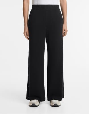 Oysho - Gerade geschnittene Hose aus weichem Modal in Schwarz mit weitem Bein und Knöpfen