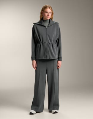 OYSHO - Gerade geschnittene Hose in Anthrazit mit angerautem Modal und superhohem Bund-Grau