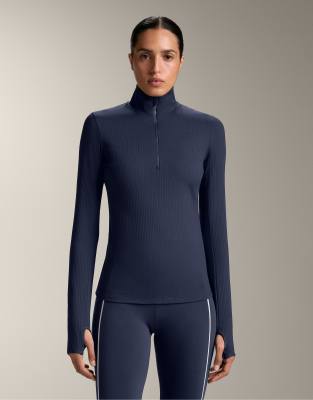 OYSHO - Geripptes Thermo-Baselayer-T-Shirt in Marineblau