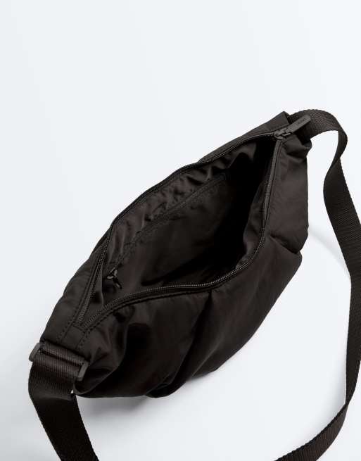 OYSHO – Gesteppte Umhängetasche in Schwarz, 3 von 7