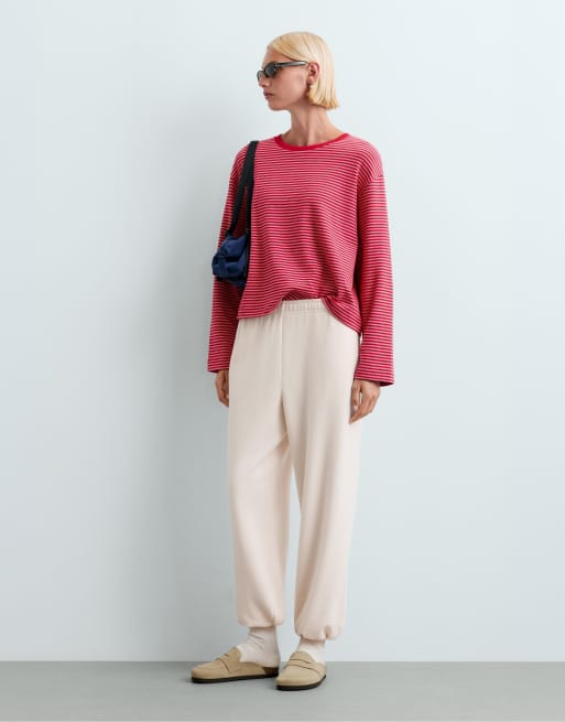 OYSHO gestreiftes, kastiges Langarm-T-Shirt aus Baumwollmix in Rot, 2 von 5