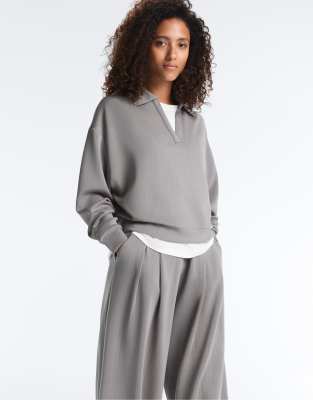 Gestreiftes Polohemd aus weichem Modal in Grau Grau M