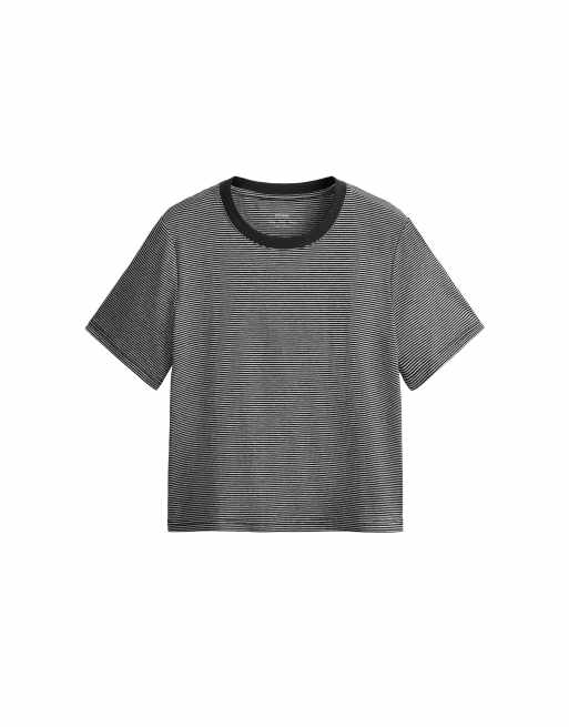 OYSHO gestreiftes T-Shirt mit kurzen Ärmeln in Schwarz, 5 von 5
