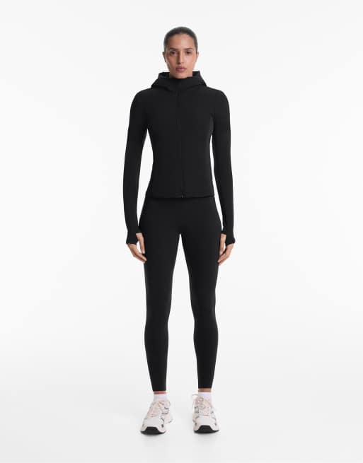 Oysho - Giacca imbottita nera con imbottitura Fellex® Volcanic, 2 di 4