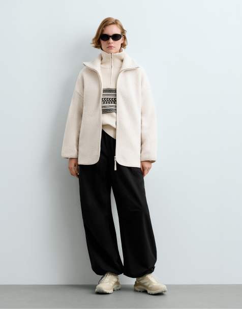 OYSHO giacca in finta pelliccia con colletto alto color ecru - view 1