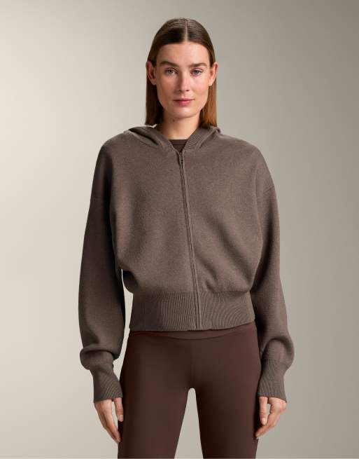 OYSHO - Giacca in maglia marrone con cappuccio e dettagli laterali