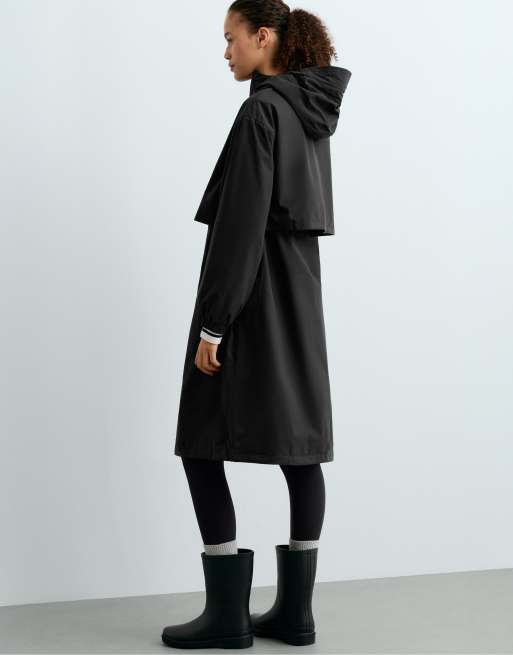 OYSHO giacca lunga imbottita impermeabile in nero, 4 di 4