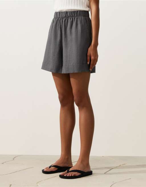 OYSHO - Grå shorts i 100% hør, 2 af 4