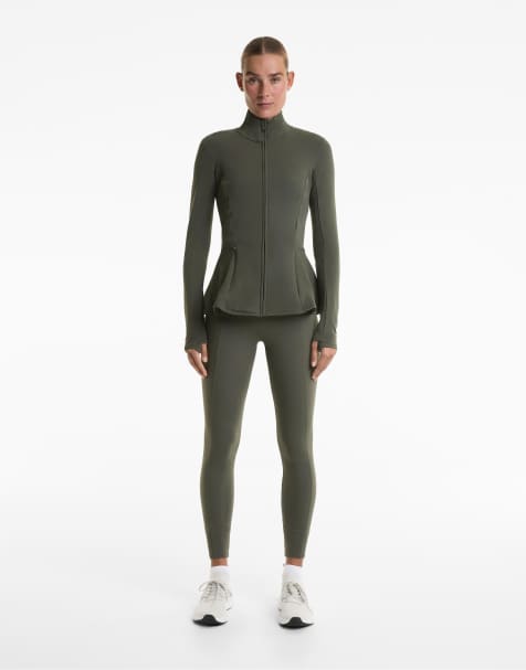 OYSHO - Grøn og let samt varm teknisk jakke med peplum-kant - view 1