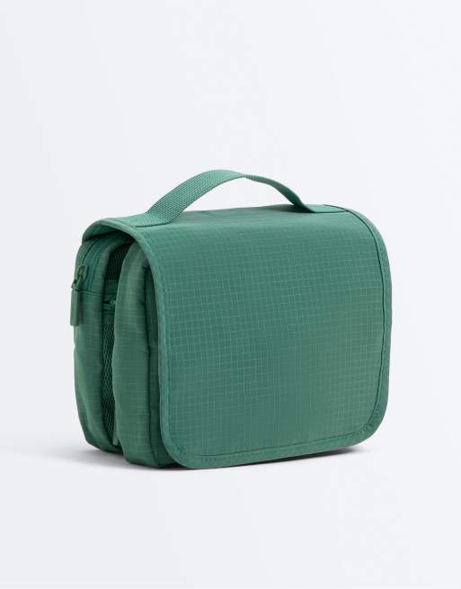 OYSHO - Grøn toilettaske med ophængskrog, 2 af 3