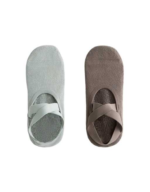 OYSHO – Gröna, vadderade strumpor för yoga och pilates med korsade remmar i bomullsmix, 2-pack