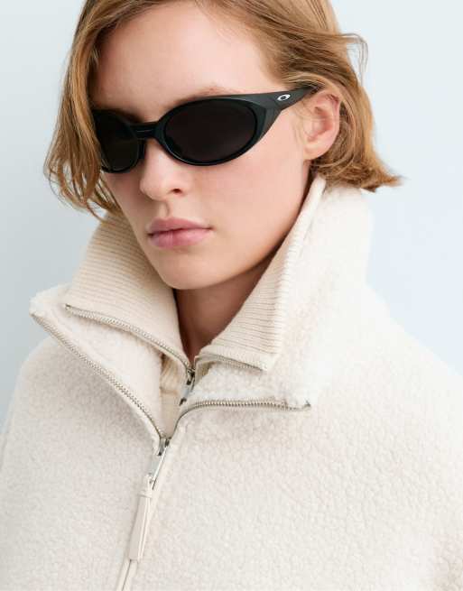 OYSHO High-collar faux-shearling jacket in ecru, 3 of 5