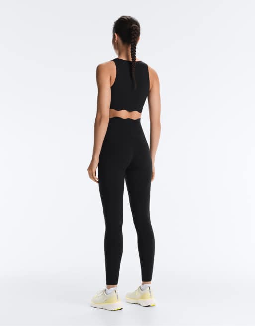 OYSHO High-rise compressive core control ankle-length leggings with wave detail in black, 3 of 4