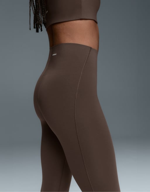 OYSHO högmidjade kompressionsleggings med core-control och ankellängd i brunt, 3 av 6