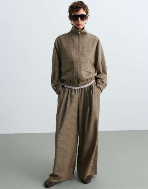 OYSHO Houndstooth wide-leg trousers in brown - view 1