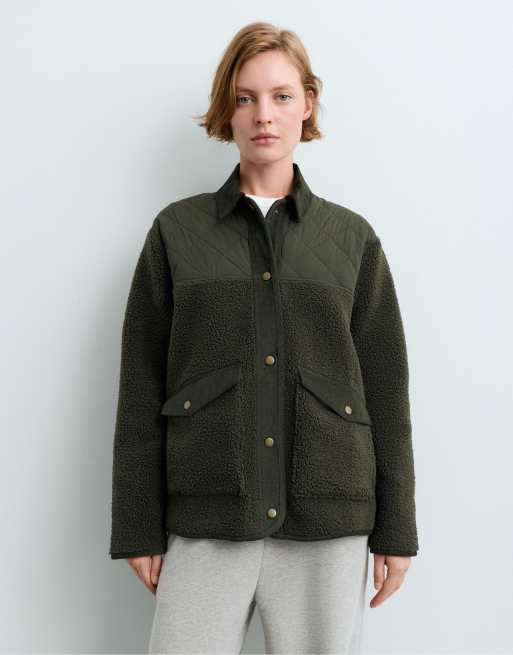 OYSHO jacka i fuskshearling i khaki, 2 av 5