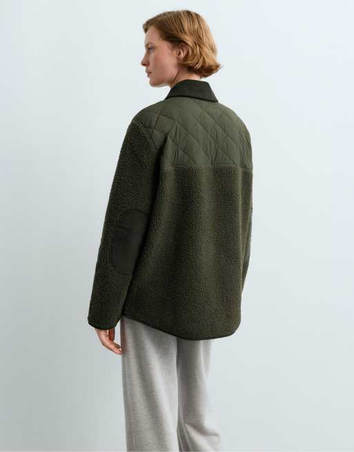 OYSHO jacka i fuskshearling i khaki, 4 av 5