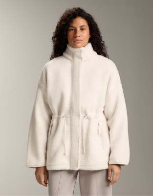 OYSHO - Jacke aus Lammfellimitat in Ecru mit verstellbarer Taille-Neutral