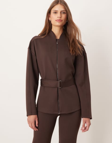 OYSHO – Jacke aus Material in Neoprenoptik in Braun mit Gürtel - view 1