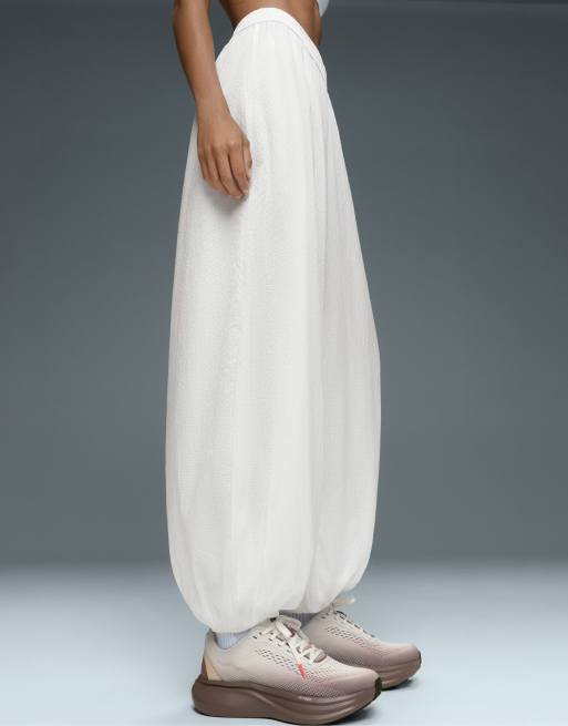 OYSHO karierte technische Bloomer-Hose in Wollweiß, 3 von 7
