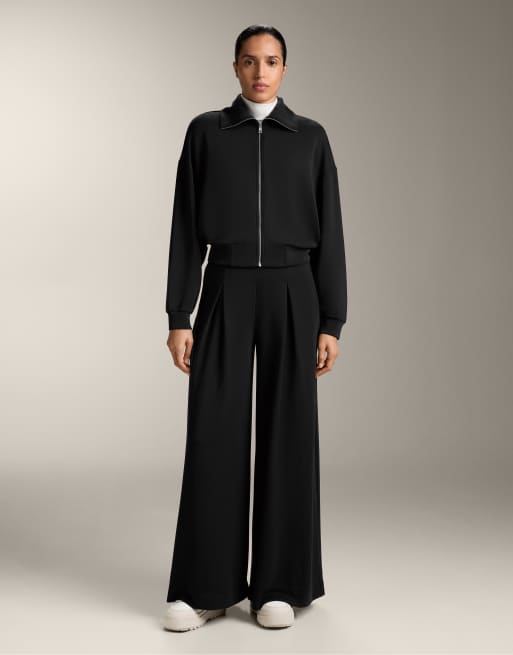 OYSHO – Kastige Jacke aus weichem Modal in Schwarz mit Falten, 2 von 4