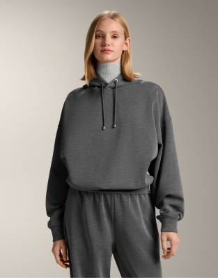 OYSHO - Kastiges Sweatshirt aus angerautem Modal in meliertem Grau mit Kapuze