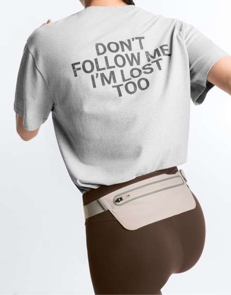 Oysho – Kastiges T-Shirt aus Baumwollmix in Blassgrau mit Schriftzug - view 1