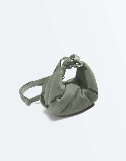 OYSHO – Kleine, gesteppte Umhängetasche in Khaki, 6 von 6