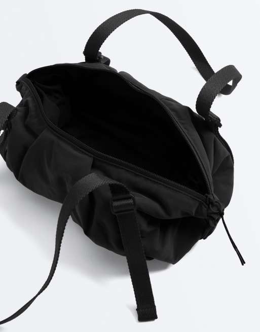 OYSHO – Kleine Umhängetasche in Schwarz, 4 von 7