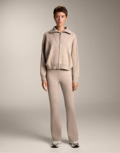 OYSHO Knit flared trousers in soft mink