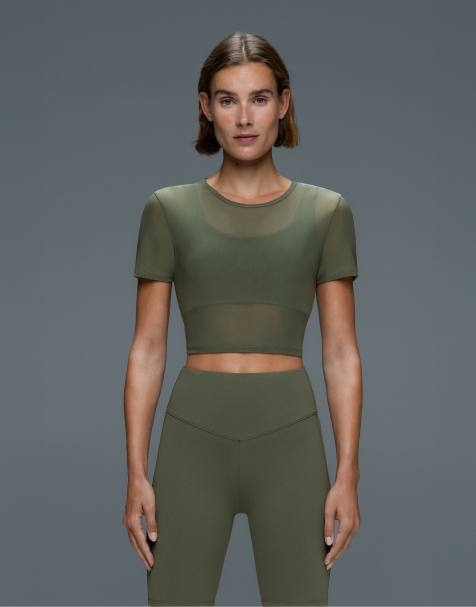 OYSHO kurzärmliges Evermove Tanktop in Military-Khaki - view 1