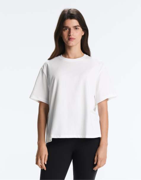 Oysho – Kurzärmliges, kastiges T-Shirt aus Baumwollmix in Wollweiß - view 1