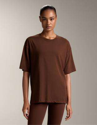 Oysho - Kurzärmliges T-Shirt aus Baumwollmix in Braun-Brown