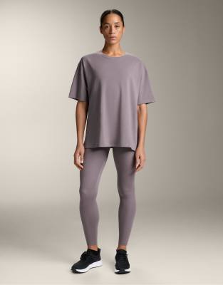 Oysho - Kurzärmliges T-Shirt aus Baumwollmix in Lila