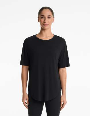Oysho - Kurzärmliges T-Shirt aus Modal-Mix in Schwarz